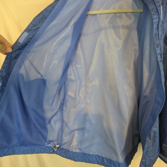 Columbia Windbreaker In Excellent Condition Size Medium Blue With Black Abstract - Picture 8 of 14